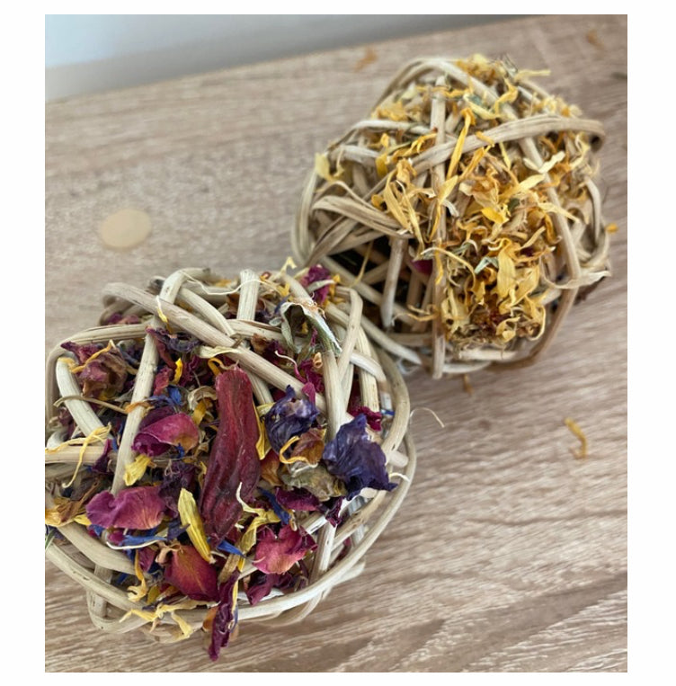 Vine ball booms