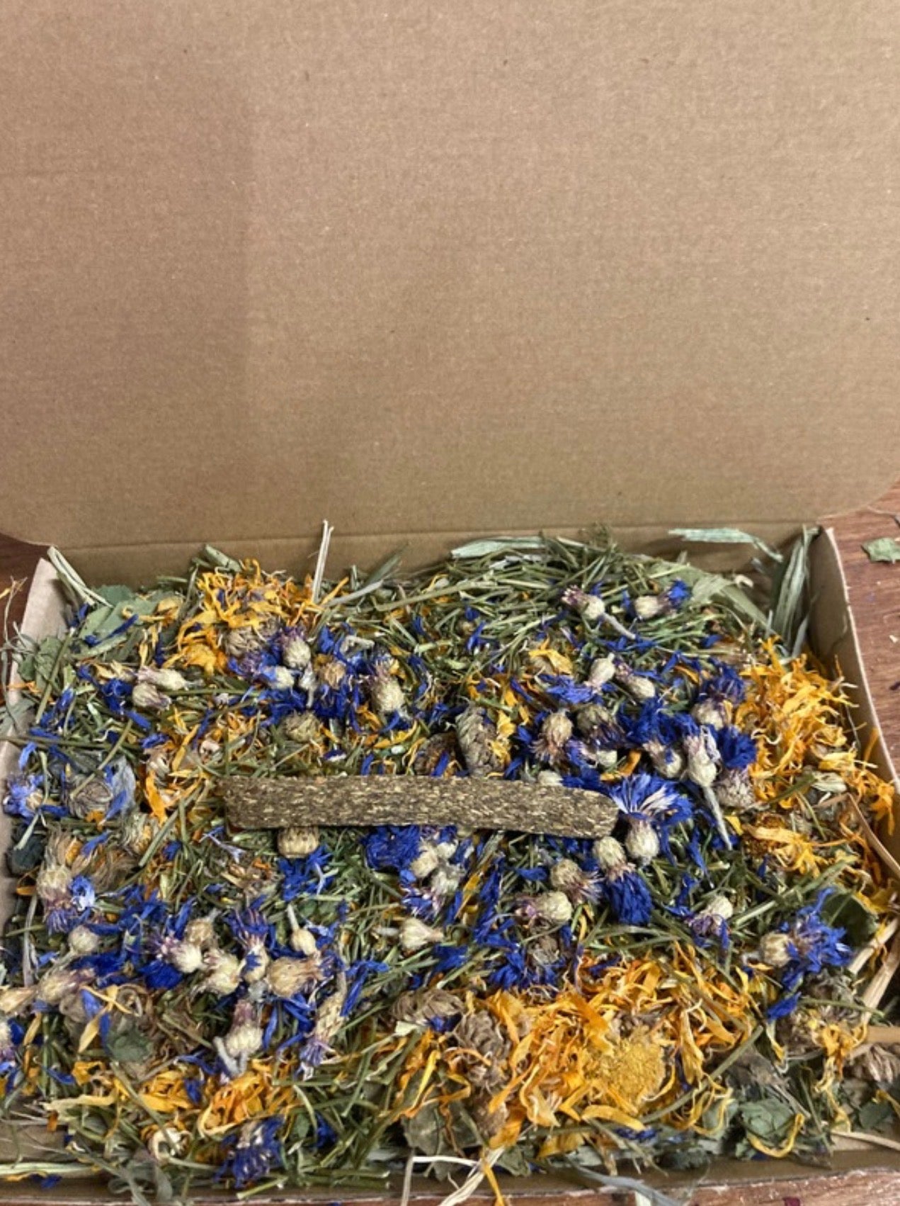Happy Day Forage Box
