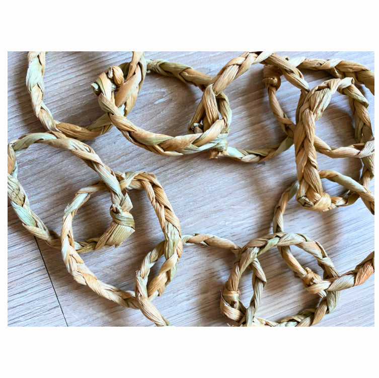 Water hyacinth chain