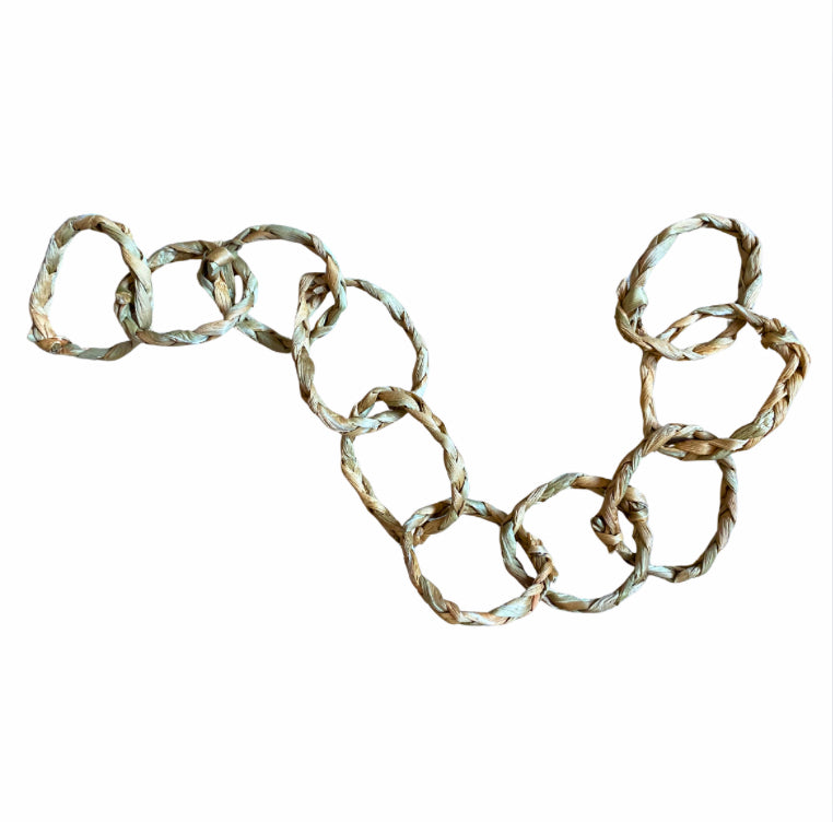 Water hyacinth chain