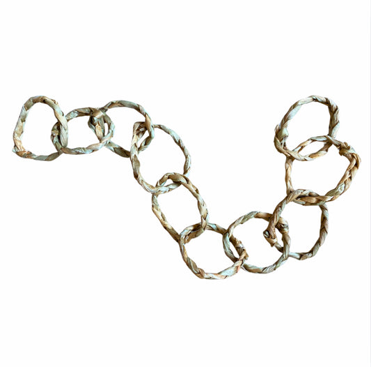 Water hyacinth chain